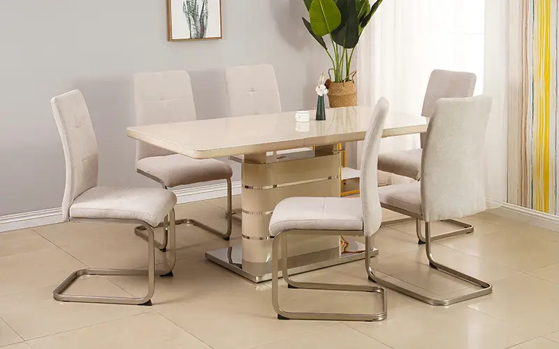 Extendable Dining Table